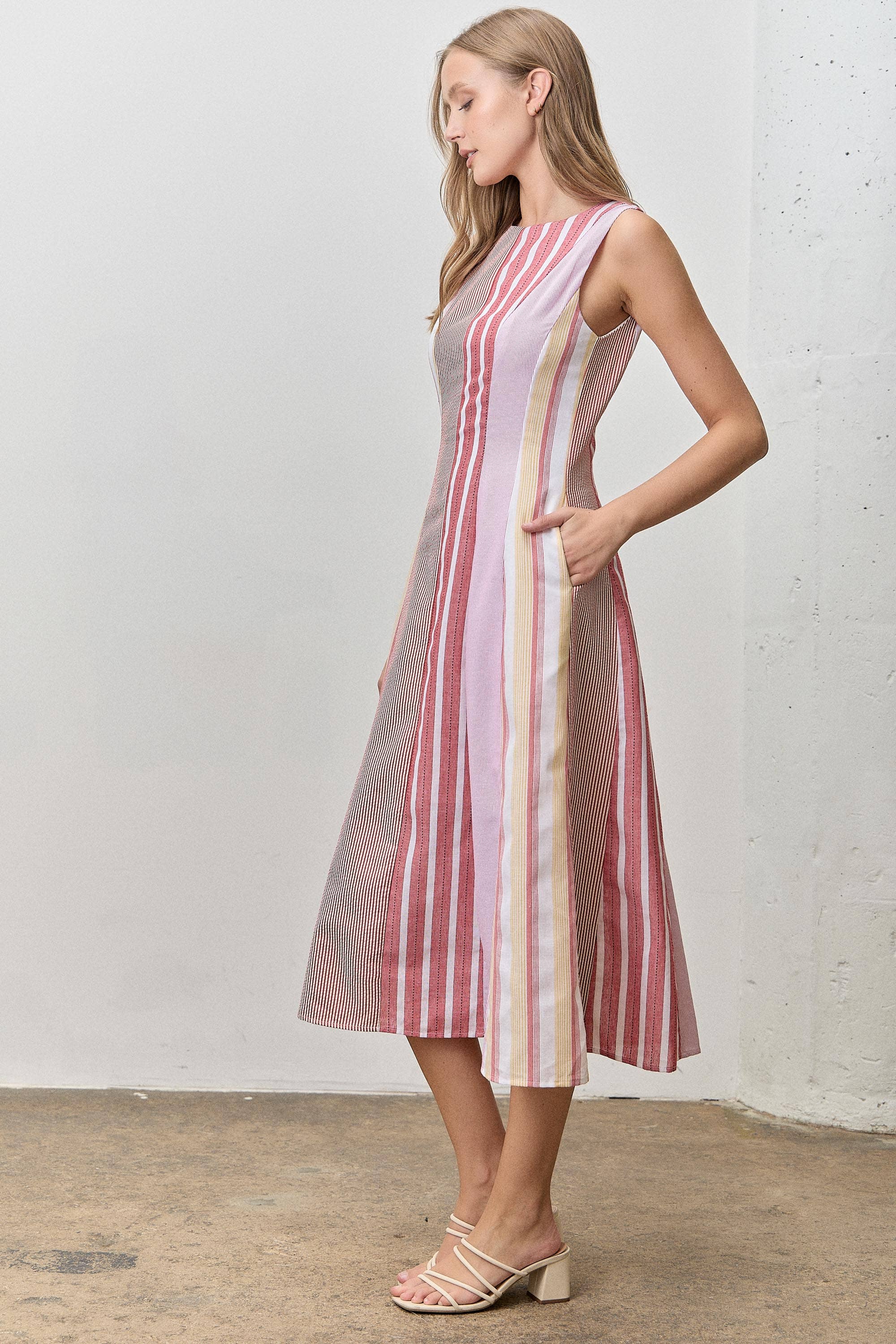 STRIPED SLEEVELESS MIDI DRESS